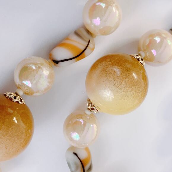 Vintage 1950s Mid Century Glass Bead Statement Necklace Cream Brown Chunky READ - Picture 4 of 13